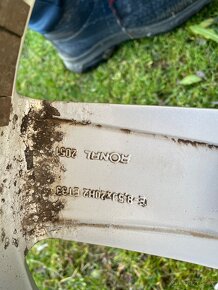 Original kola Audi 8,5x 20 ET33 - 10