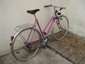 2x Dámské kolo FAVORIT - 10