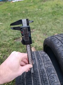 Pneu zimní 215/45 R17 - 10