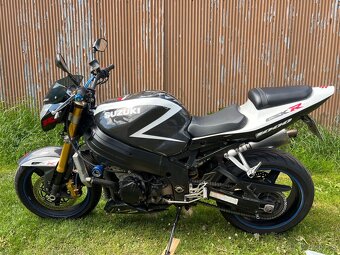 Suzuki GSX-R 1000 K3 - 10