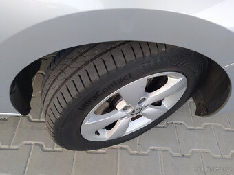 Škoda Rapid 1.2 TSi, navi,tempomat, park. senzory - 10