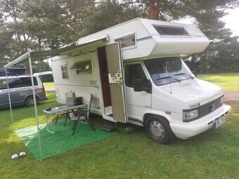 Prodám obytný automobil PEUGEOT J5 2,5 td 77kw r.v1994 - 10