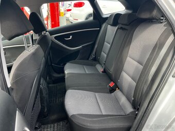 Hyundai i30 1.6CRDi • 81kw • 5/2015 • 1.Majitel • CEBIA - 10