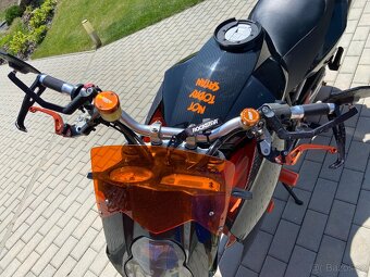 KTM Superduke 990 - 10