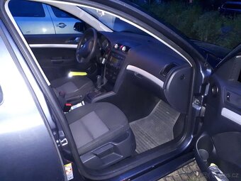 Škoda octavia combi II, benzín 1.6.FSI, rok 2006 - 10
