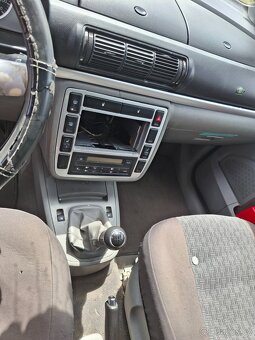 Ford Galaxy 1.9 TDI - 10