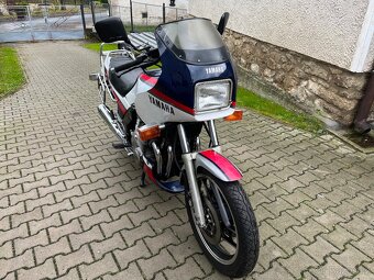 Yamaha XJ 750 - 10