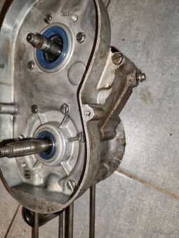 Polomotor babetta 210 - 10