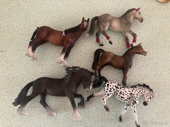 Sbírka koní Schleich kus 80-90 Kč - 10