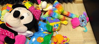 Mix hraček a plyšáků za symbolickou cenu - 10