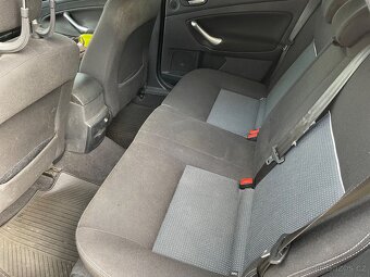 FORD MONDEO 2,0TDCI 103KW COMBI GHIA model 2011 - 10