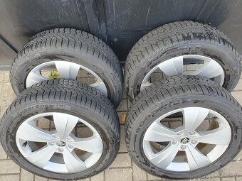 Alu kola skoda 5x112 r17 6,5j et41 pneu 215/55/17 - 10