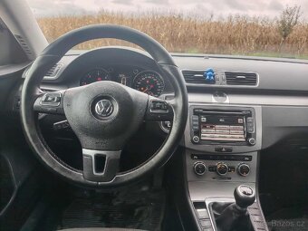VW Passat B7 sedan 2.0 TDI - 10