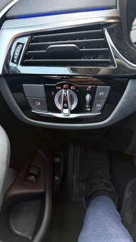 BMW 530Dxd mild hybrid rv. 11.2021 210 kw - 10