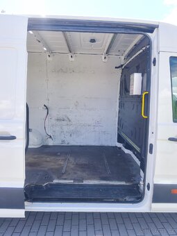 Volkswagen Crafter 2.0 TDI - 10
