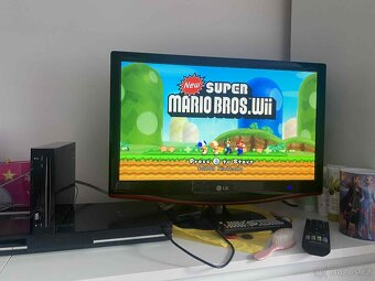 Nintendo Wii Black + 128gb Flash Disk - 10