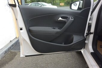 PRODÁM Volkswagen Polo 1.2TSi 66kW NAVI,KLIMA - 10