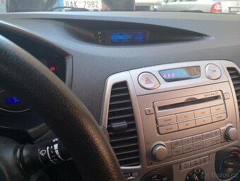 Hyundai i20 - 10