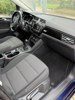 VW Touran 2017 1.6tdi 85kw Webasto Panorama 7míst Tažné - 10