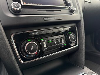 Škoda Superb 2.0TDi Laurin & Klement DSG 4x4 • 2015 •125kw • - 10