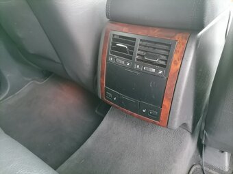 VW Touareg 3.0 tdi 165kw - 10