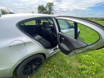 BMW E87 118i - 10