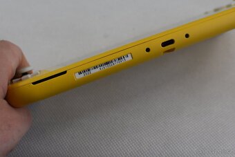 Nintendo Switch Lite Yellow (Záruka) Zánovní - 10
