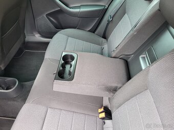 Škoda Rapid Spaceback 1,2 TSI Edition, Xenony, ALU rok 2015 - 10