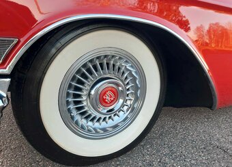 1957 Cadillac Eldorado Seville - 10