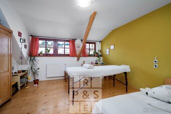 Prodej domu v centru Vimperku – komerční i k bydlení - 10