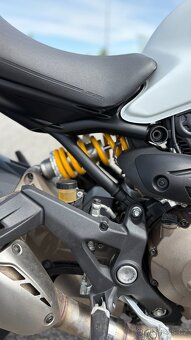 Ducati Monster 821 - 10