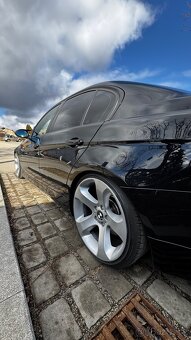 BMW E90 325d M57 – 3.0L 145 kW – výbava + úpravy - 10
