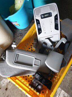 Stropnice a díly interiéru na Audi A7  2011 - 10