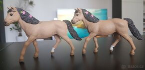 Schleich poníci, Riding pony Velšský Dartmoore - 10