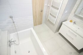 Prodej rodinného domu, 6+kk, 225 m², pozemek 727 m², Vamberk - 10