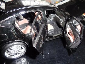 Mercedes-BenzGLC Coupe1:18-limit.edice 499ks - 10