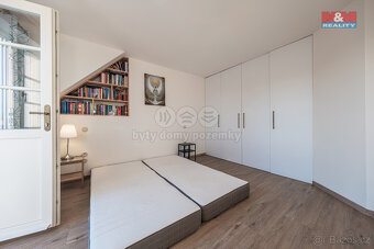 Prodej rodinného domu, 250 m², Bukovany - 10