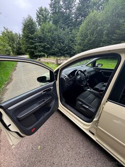 VW Touran 1.6 TDI 77 kW DSG - 10