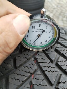 235/55/18 zimni pneu BRIDGESTONE 235/55 R18 - 10