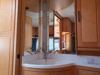 Hobby Exclusive 495 - 10