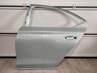 Octavia IV -dveře boční,kufrové, zadní nárazník, zrcátka,F7W - 10