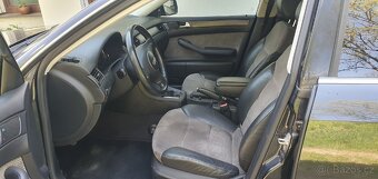 Audi A6 Allroad 2.5 tdi 132Kw BAU - 10