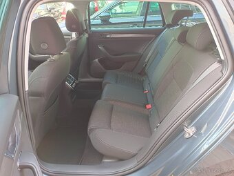 Škoda Superb 3 Combi iV 1.4eTSI 160kW DSG Tažné ACC DCC Navi - 10
