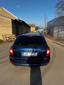 Škoda Superb 2 103 kW 2011 DSG - 10