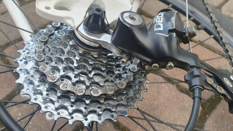 Prodám horské kolo, kvalitní komponenty Shimano - 10
