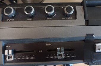 SKR 501 Radiokazeťák - 10