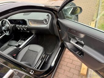 Mercedes EQA - 10