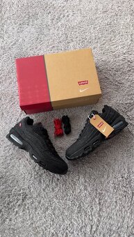 Nike Air Max 95 OG Levis Black - 10