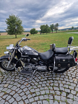 YAMAHA DragStar XVS 1100 - 10