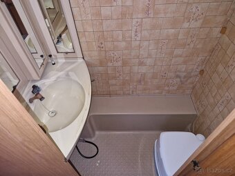 Věky karavan na pevné stání - 10